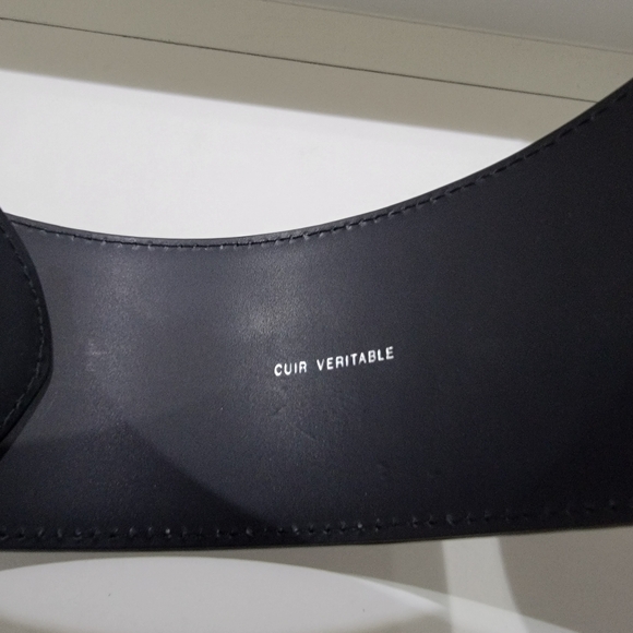 Authentic Chanel CC Patent Leather Wide Belt - Picture 5 of 12